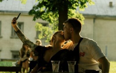 7 Ways to Make Him Fall in Love With You